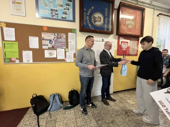 54a5efec-1fad-4ec9-8cea-fd846b133e0e