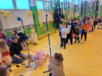 074cb8e2-de8f-4953-a9e5-a5171bf8cfeb