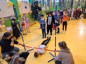 c4d93b7f-93f0-4d73-a262-0fcb613bd9a4