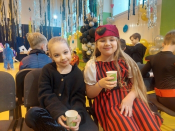 2ceb5281-0a61-4e86-ab10-782399e437af