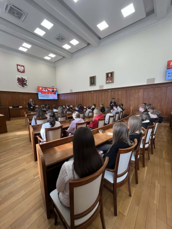 6c0bf73e-f033-4122-9df9-d1963aa33bcc