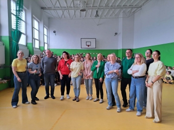 7faf1e43-a432-40dc-a2bf-9b68e12ac341