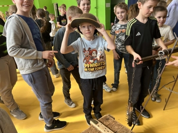 b9f1962f-c84b-4ec4-b353-f1e94e606b50