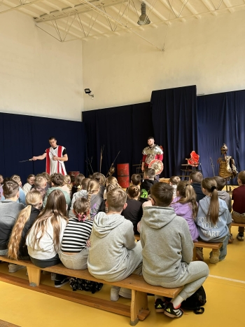 c9b82e3e-a956-4592-a4be-32db58407361