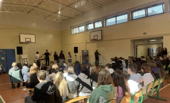 24b5b521-5a18-43b1-b841-1aa361794640