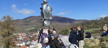 9e8d1ff8-86d2-4bea-9a94-0f534099c6ce