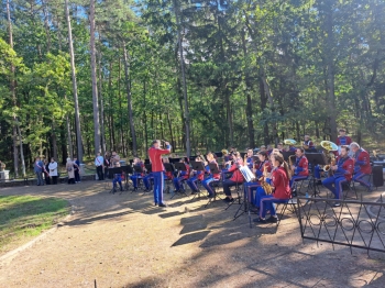 7f5048fa-561c-497f-aeb8-a0ac78baabb5.jfif