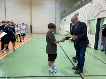 f8f000ce-d97e-489c-b3b6-d8d5d9fc84bb