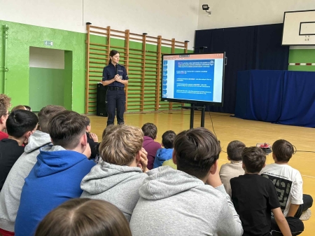 Spotkanie profilaktyczne z funkcjonariuszem  Komendy Powiatowej  Policji w Rypinie.