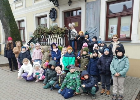 WYCIECZKA KLAS PIERWSZYCH DO MUZEUM ZIEMI DOBRZYŃSKIEJ  W RYPINIE